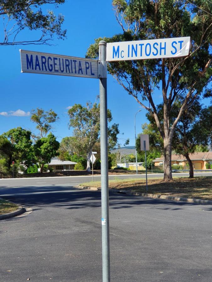 Motel Margeurita Queanbeyan Bagian luar foto