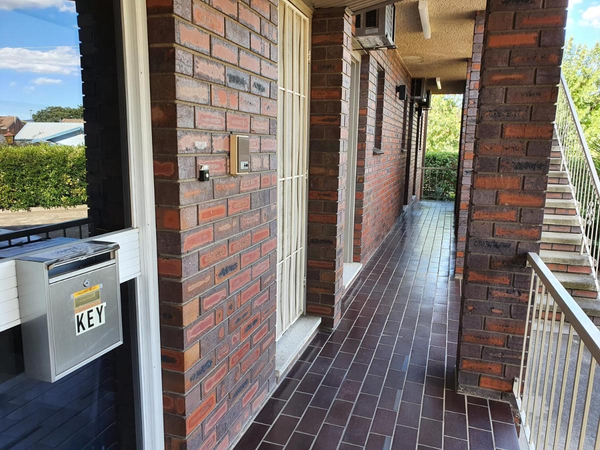 Motel Margeurita Queanbeyan Bagian luar foto