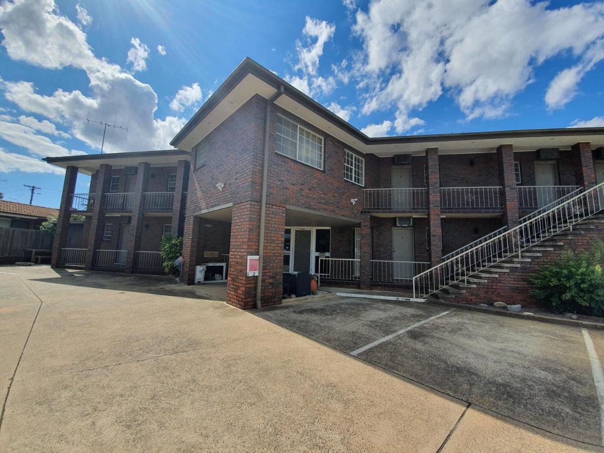 Motel Margeurita Queanbeyan Bagian luar foto
