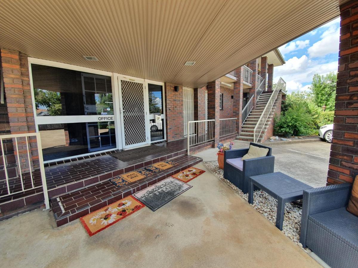 Motel Margeurita Queanbeyan Bagian luar foto