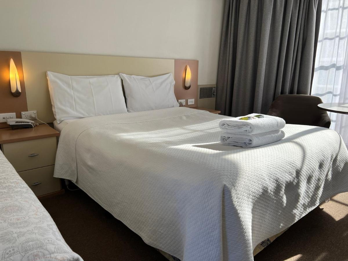 Motel Margeurita Queanbeyan Bagian luar foto